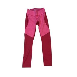Outdoor Voices Techsweat core 7/8 leggings in raspberry/vivacious